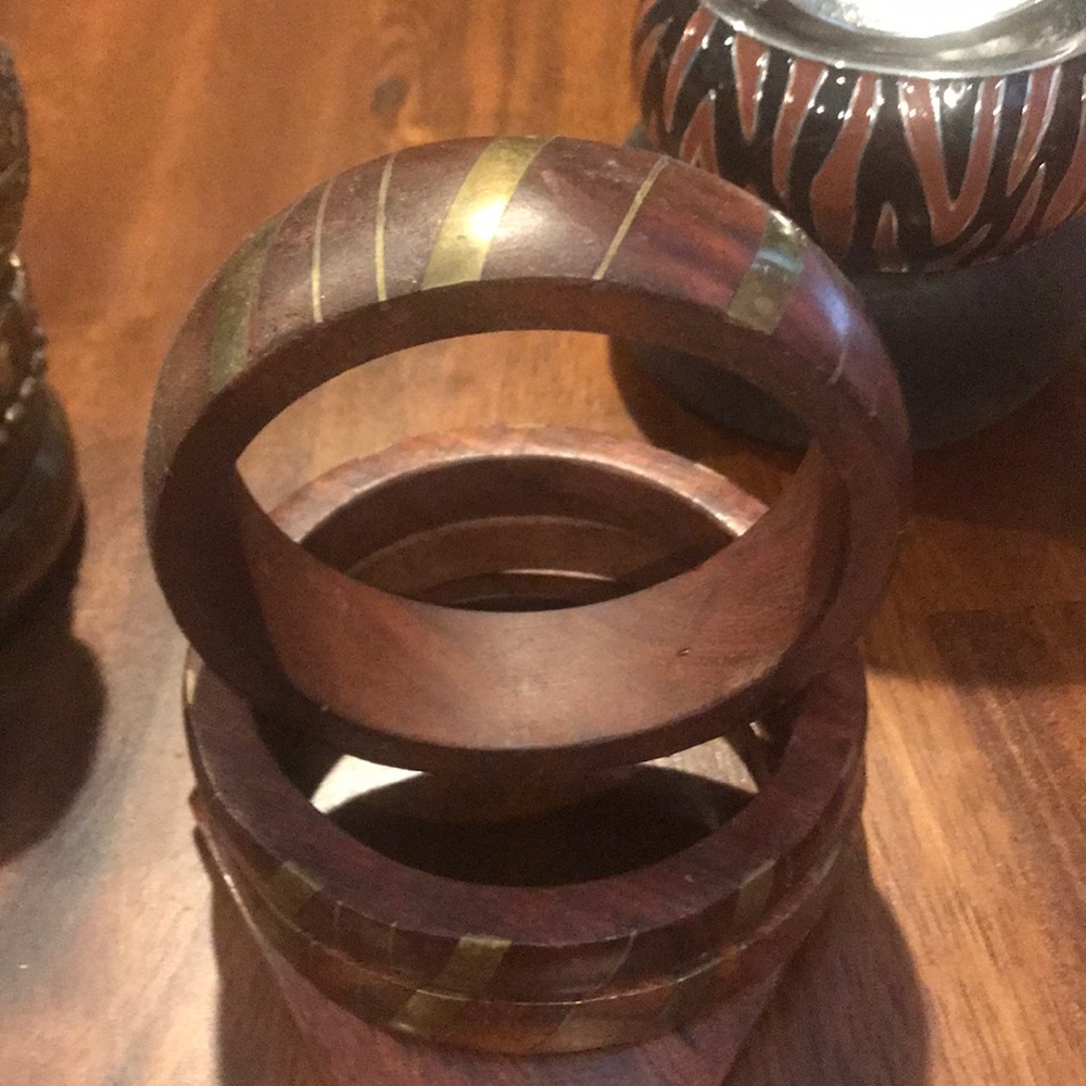Bundle of 12 bangles - Picture 3 of 5